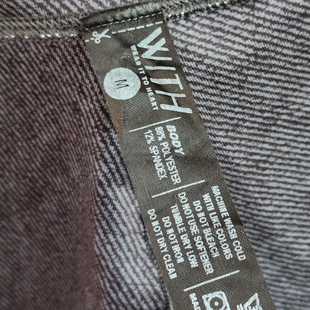Peloton Bowie High Waist Capri Reversible pyramid sz M - Picture 16 of 16